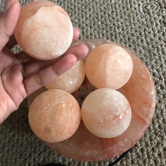 Himalayan salt lamp - Picture 4 of 4